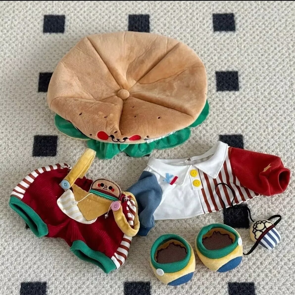 40cm Hamburg Baby Clothes Cake - Baby Food Restaurant บทวิจารณ์และราคา